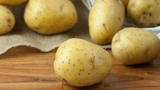 5 cách chọn khoai tây ngon và an toàn cho sức khỏe