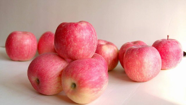 5 trái cây cúng Thần Tài mang tài lộc cho gia chủ