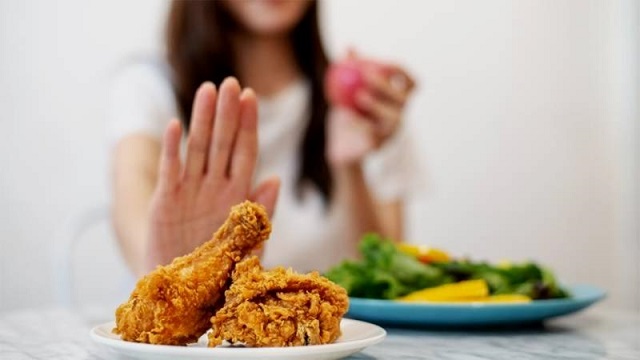 Các triệu chứng thường gặp khi bị dị ứng thịt gà