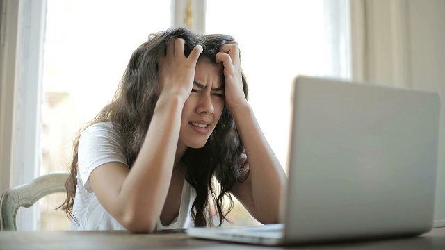 Căng thẳng có thể gây đau bụng và đau dạ dày