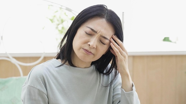 Chẩn đoán tình trạng ăn vào thấy đắng miệng