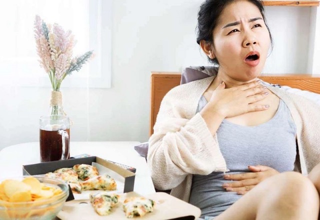 Dấu hiệu nhận biết tình trạng ăn không tiêu