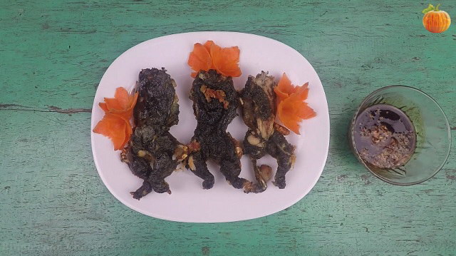 Ếch chiên giòn chấm mắm me