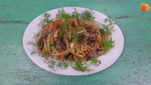 Lòng gà xào su hào