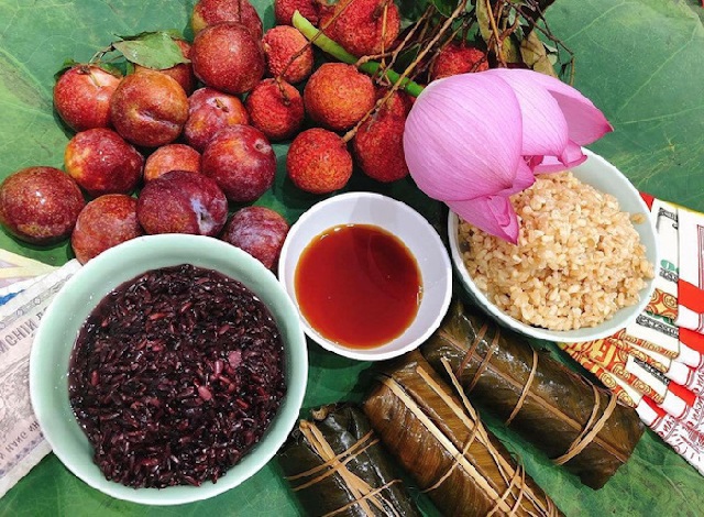 Mâm cỗ cúng Tết Đoan Ngọ