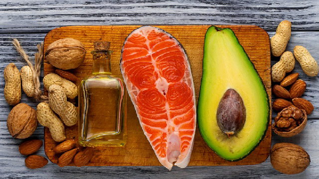 Người bệnh thoái hóa cột sống nên ăn gì và kiêng gì ?