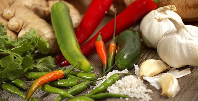 Người bệnh thoái hóa cột sống nên ăn gì và kiêng gì ?