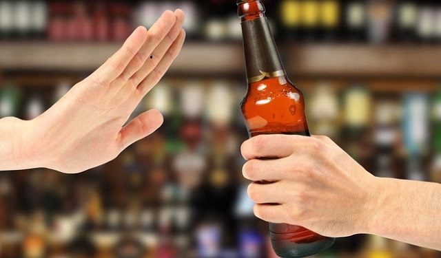 Người tiêm vắc xin COVID-19 nên ăn gì ?