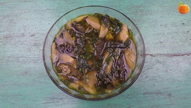 Canh dọc mùng nấu chả lá lốt
