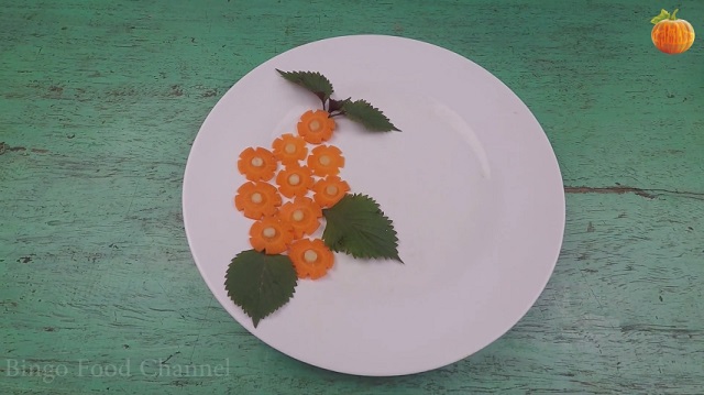 Trang trí viền đĩa (48) -  Khóm hoa